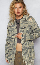Load image into Gallery viewer, Vintage Camo Shacket