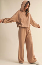 Load image into Gallery viewer, Bow &amp; Brew Set