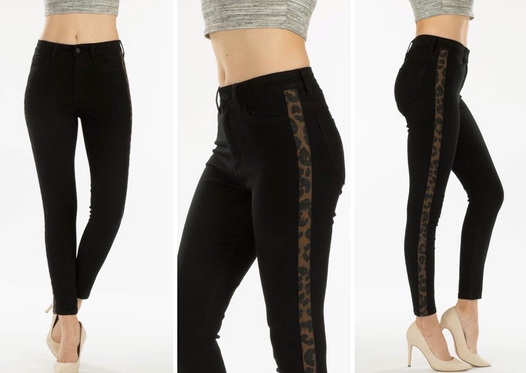 High Rised Black Jean With Cheetah Detail