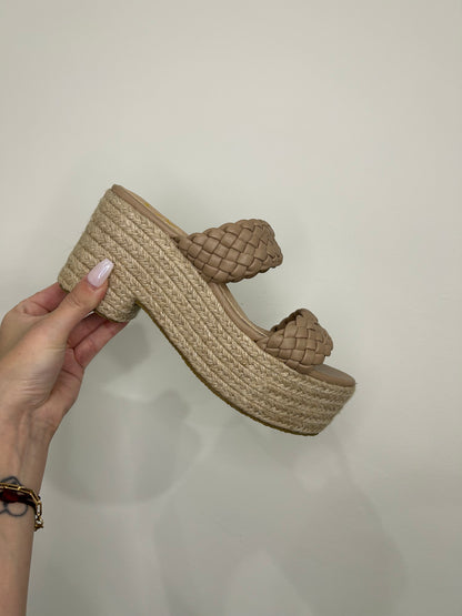 The Nikki Wedge